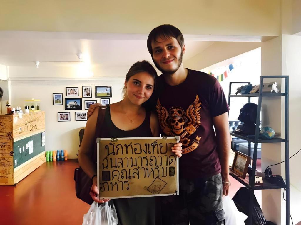Oldie And Sleepy Hostel Удон Тани Екстериор снимка